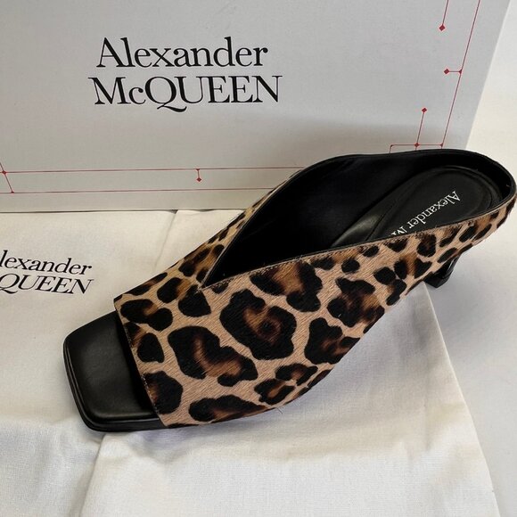 Alexander McQueen Leopard Calf Hair Mules Size 38 Open Square Toe Slip-On - Picture 13 of 16